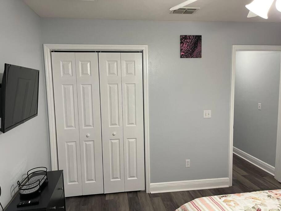 Cheerful 3-Bedrooms With Free Parking On Premises Tallahassee Eksteriør bilde